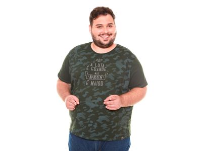 Camiseta Plus Size A luta é grande mas Deus é maior MSP9905